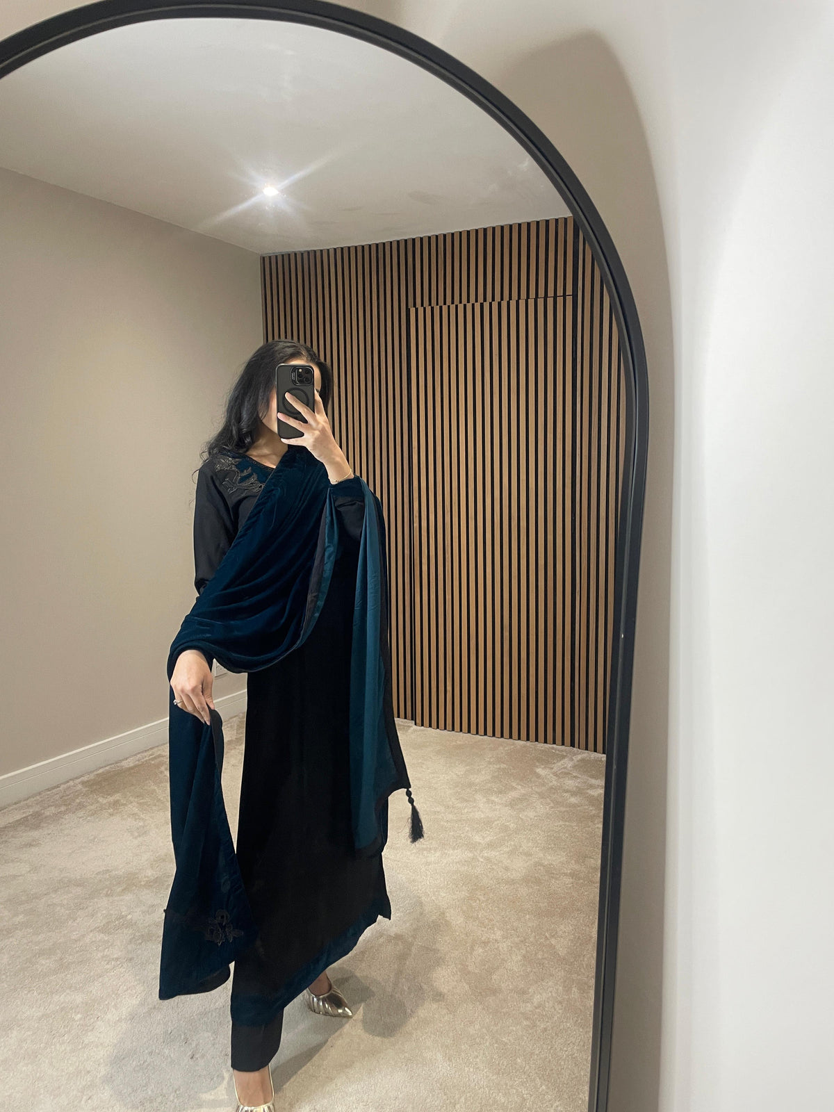 MARINA VELVET SHAWL ZINC