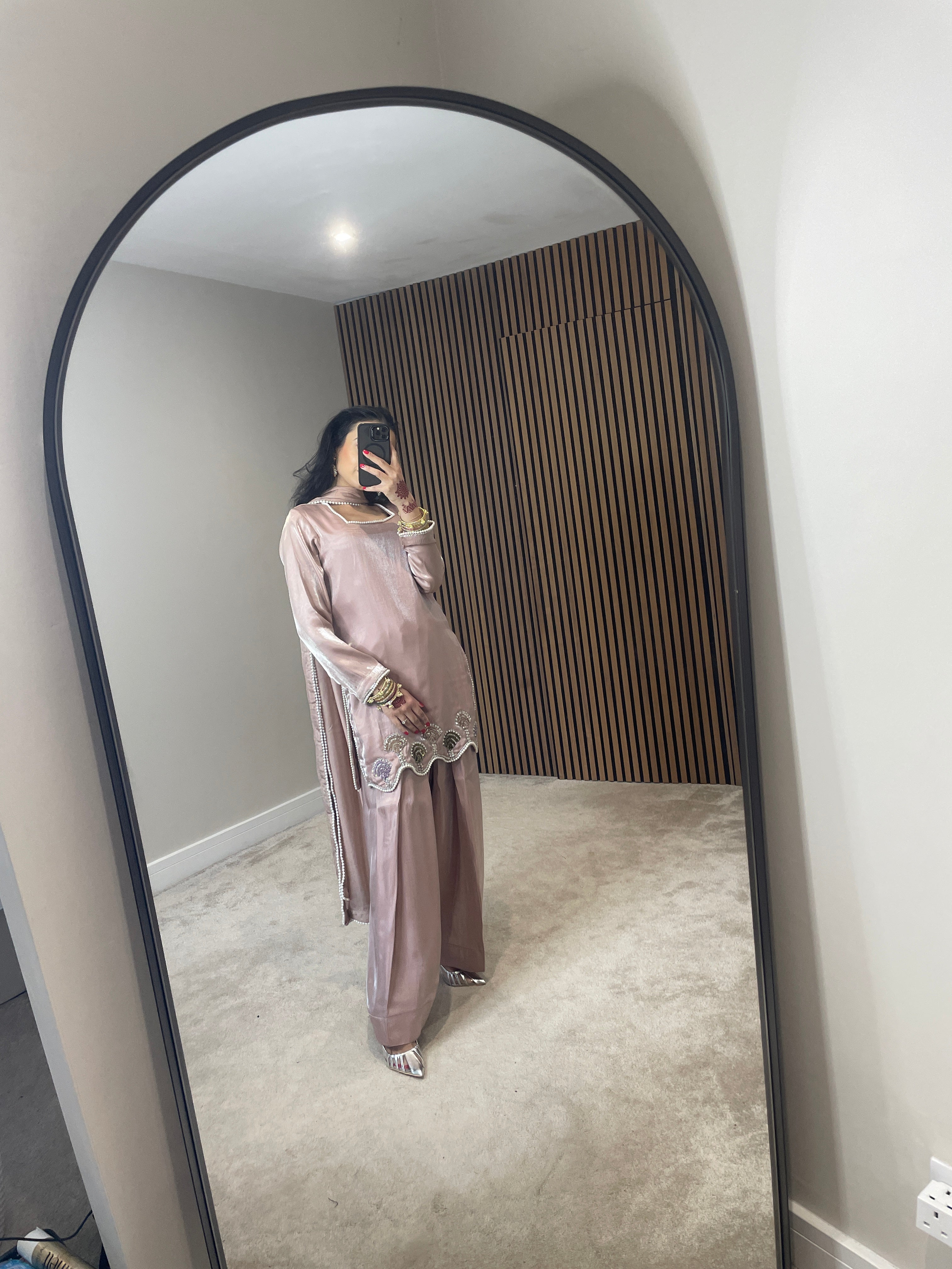 REESAH Secondary image