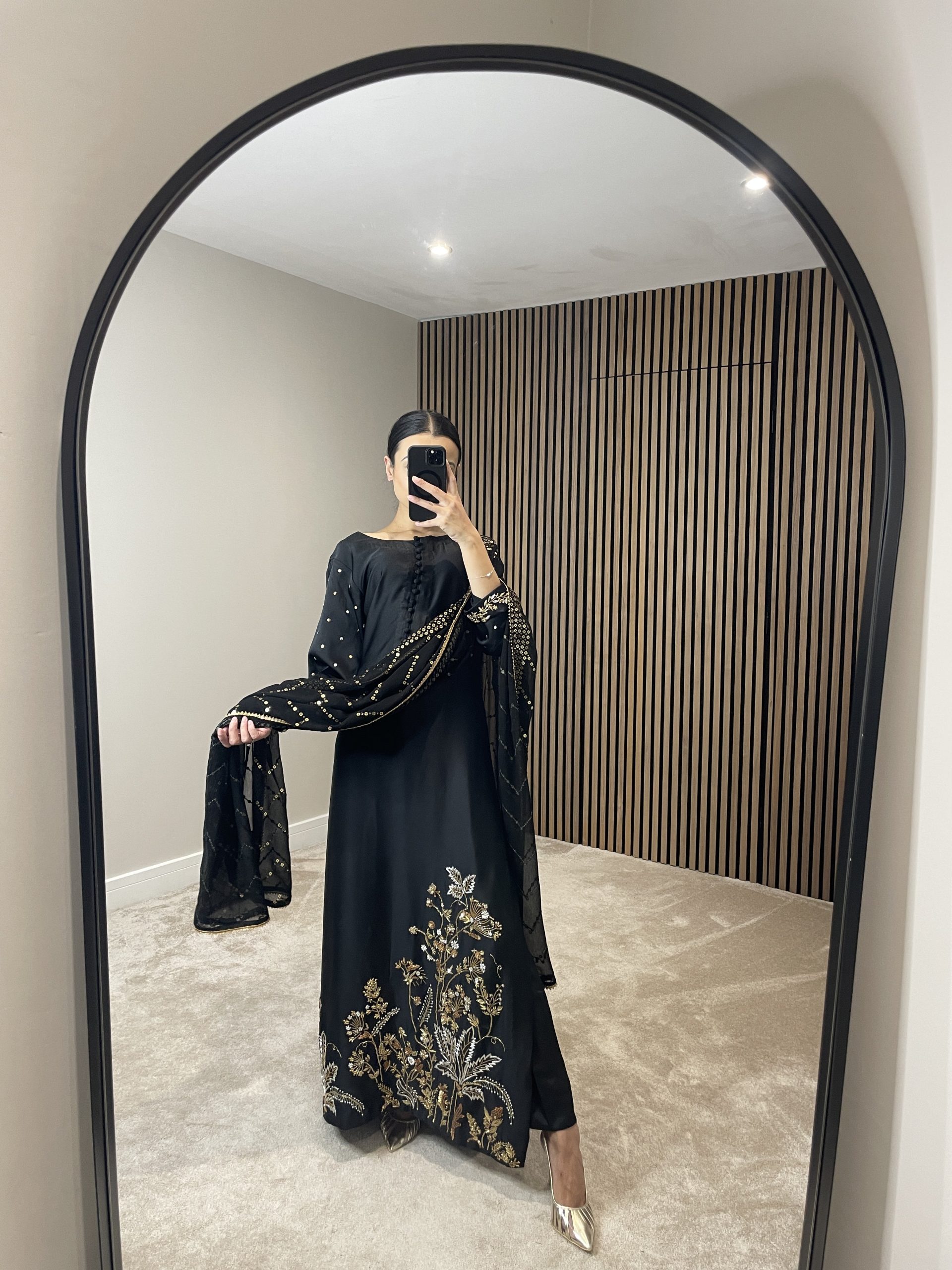 AZELIYA Secondary image