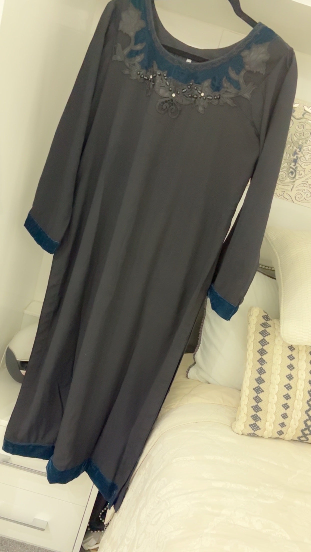 MARINA VELVET SHAWL ZINC