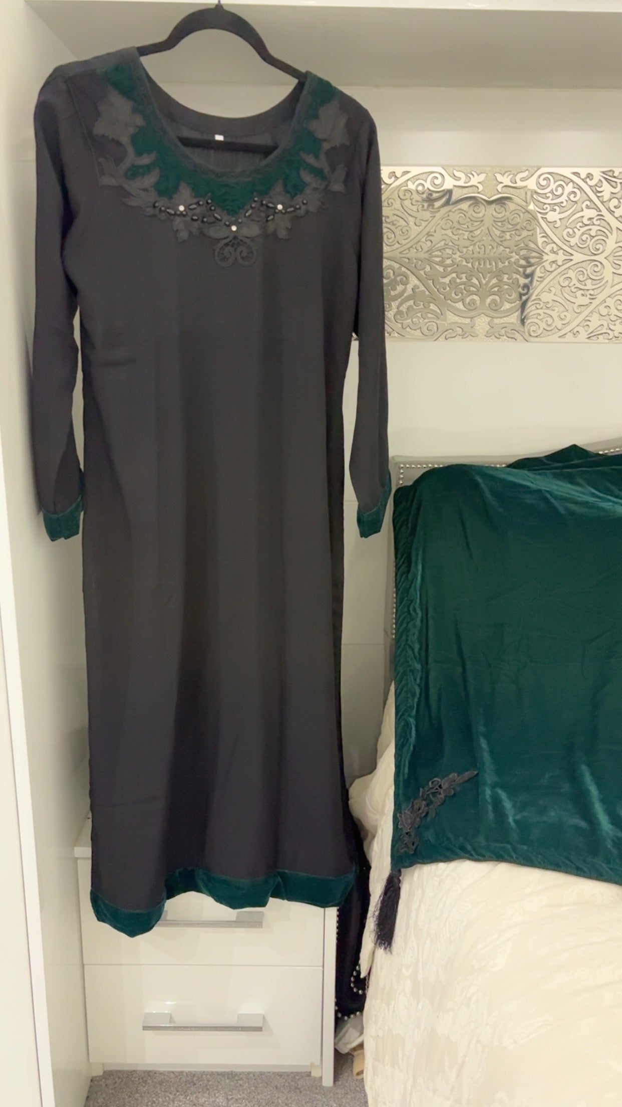 MARINA VELVET SHAWL GREEN