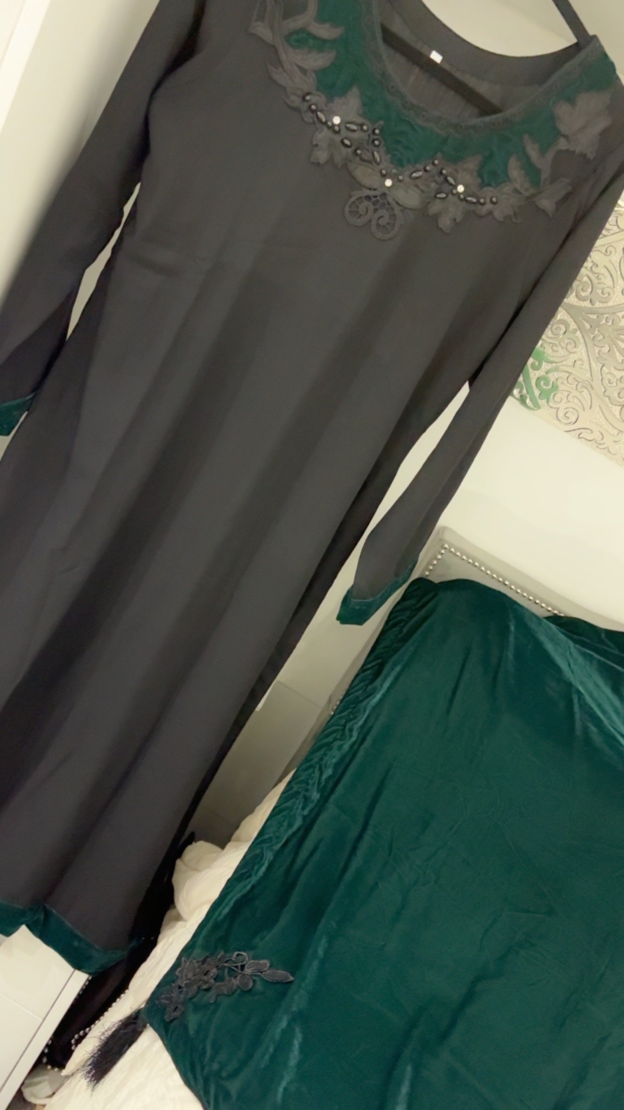 MARINA VELVET SHAWL GREEN